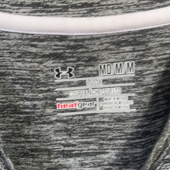 Men’s medium Under Armour t-shirt - Picture 3 of 3